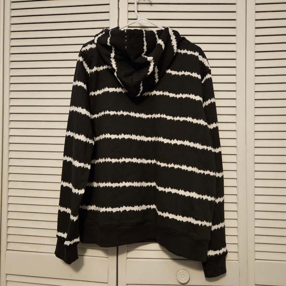 Stranger Things Hoodie NWT - Picture 2 of 8